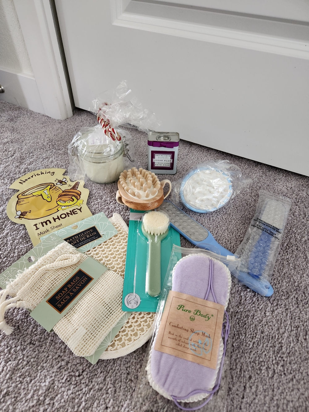 Spa & Self-Care Gift Set - Lavender Eye Mask + Brushes + Honey Mask